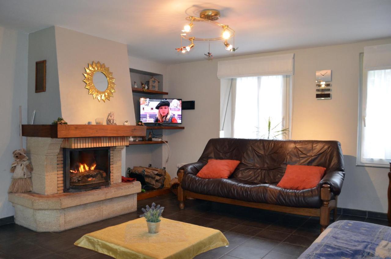 Gîte Le petit coin de paradis Sautin Montbliart Extérieur photo